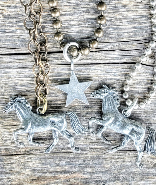 Tres Melindas: Running Mare Necklace