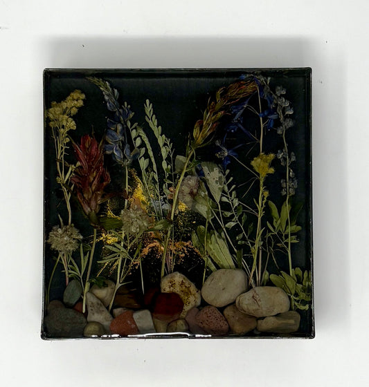 Julianna Lovasz: Steel Frame Flower Piece (small)