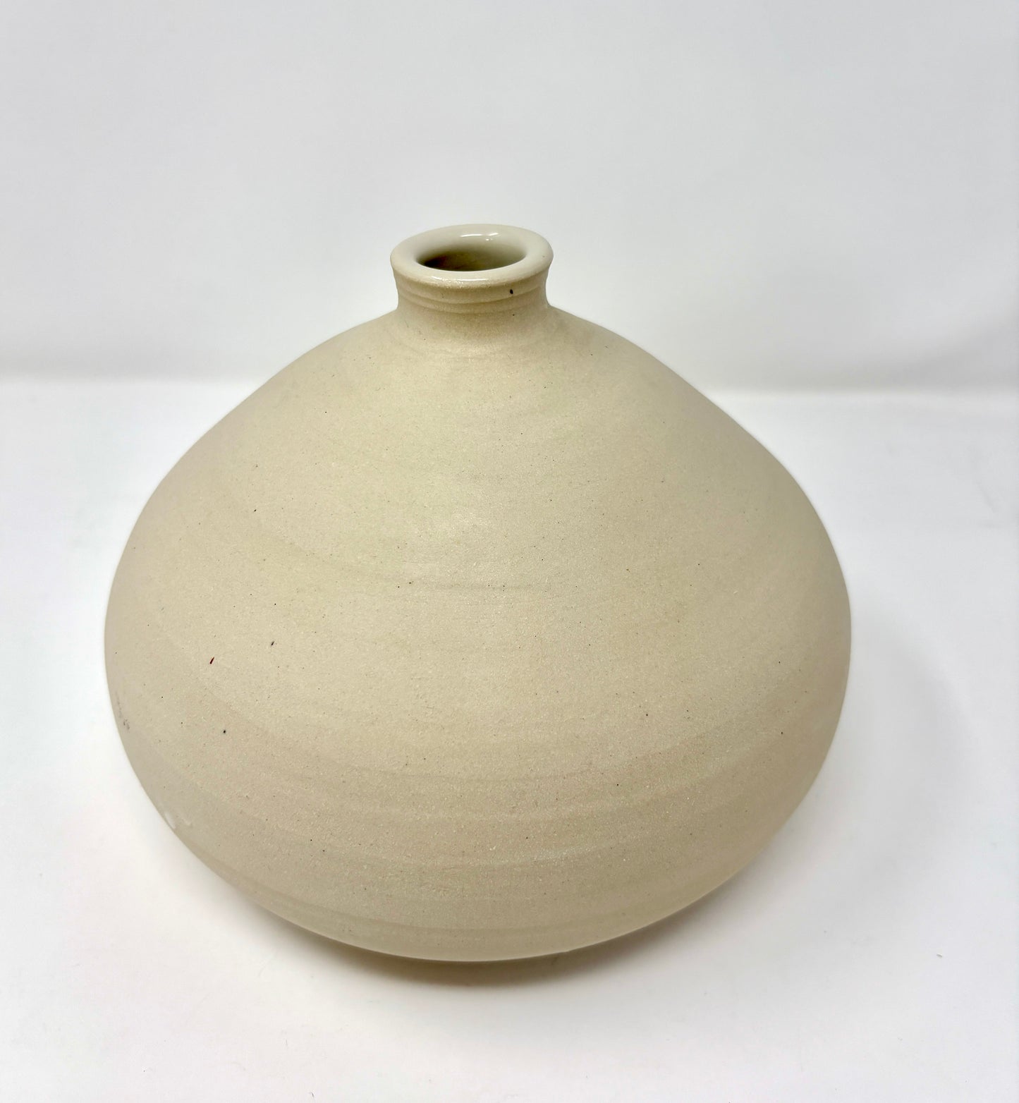 Katy Fox: Ceramic Vase (Teardrop White)