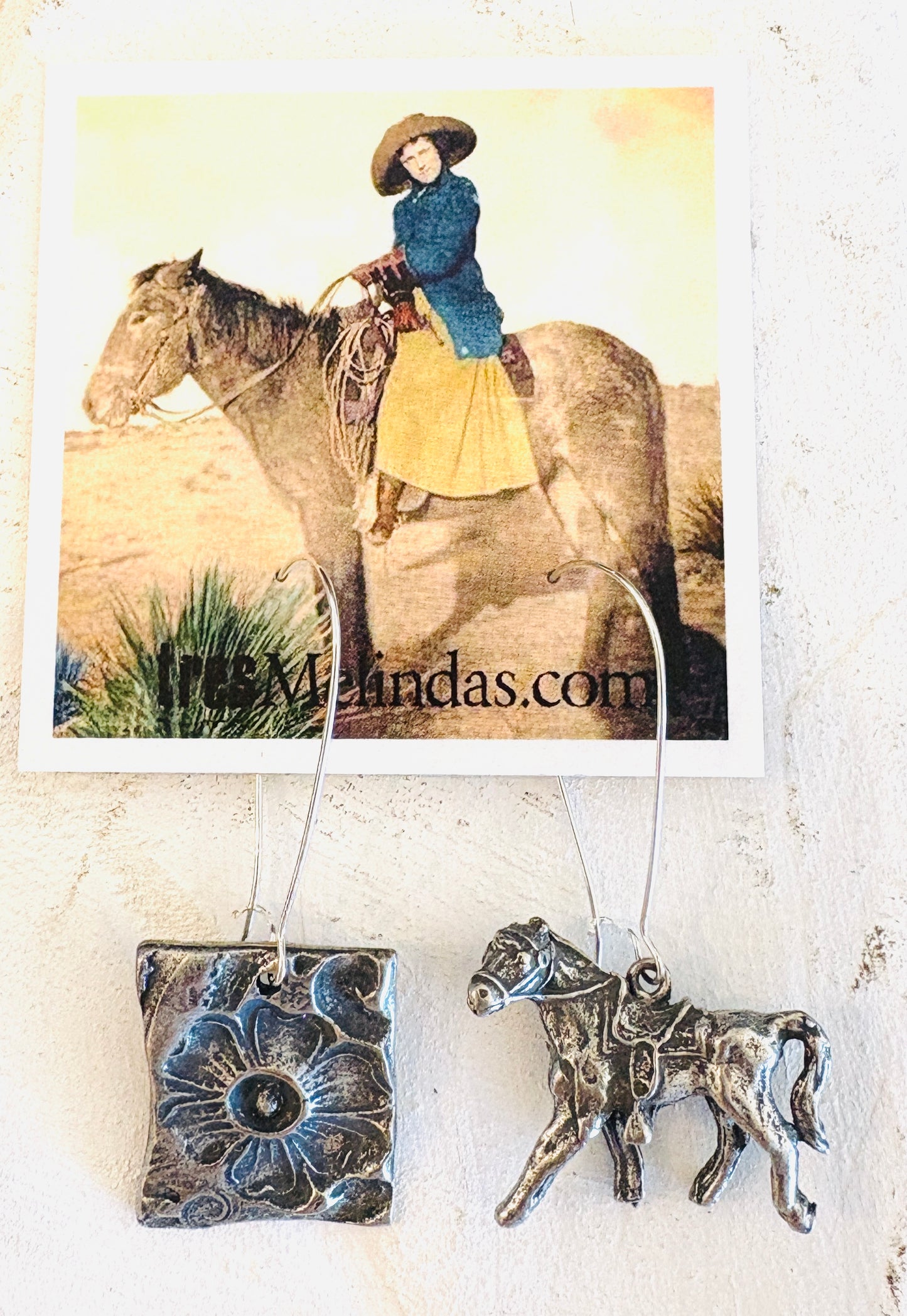 Tres Melindas: Large Earring Sets