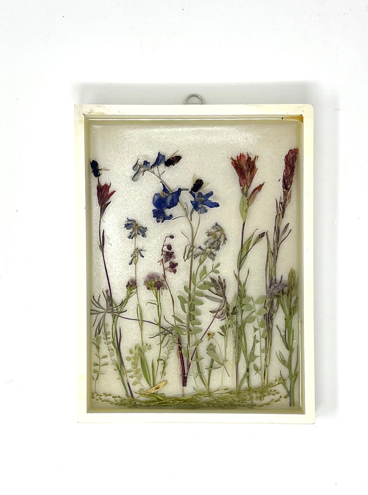 Julianna Lovasz: Small Flower Frame