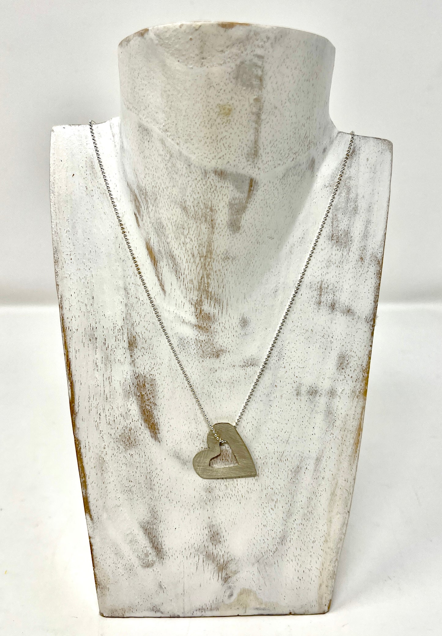 Bronwyn Minton: Small Silver Necklace