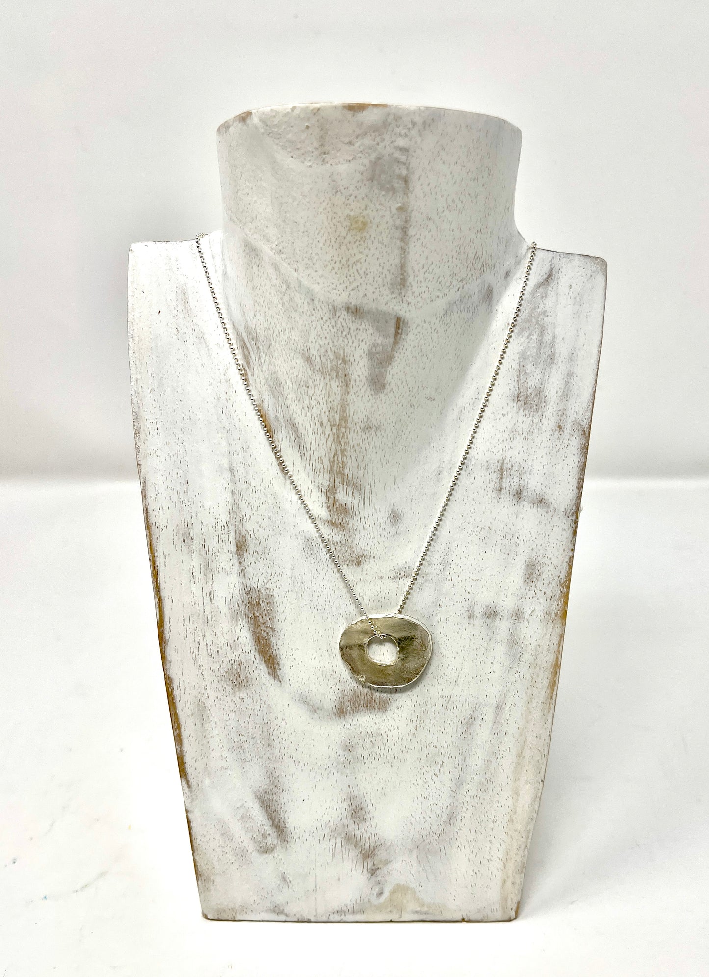 Bronwyn Minton: Small Silver Necklace