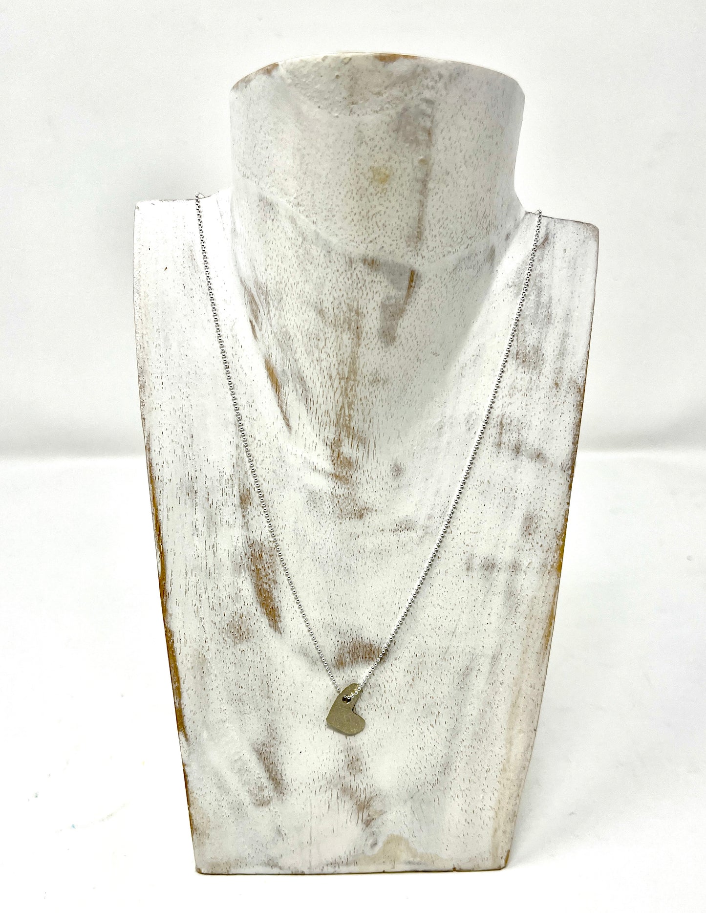 Bronwyn Minton: Small Silver Necklace