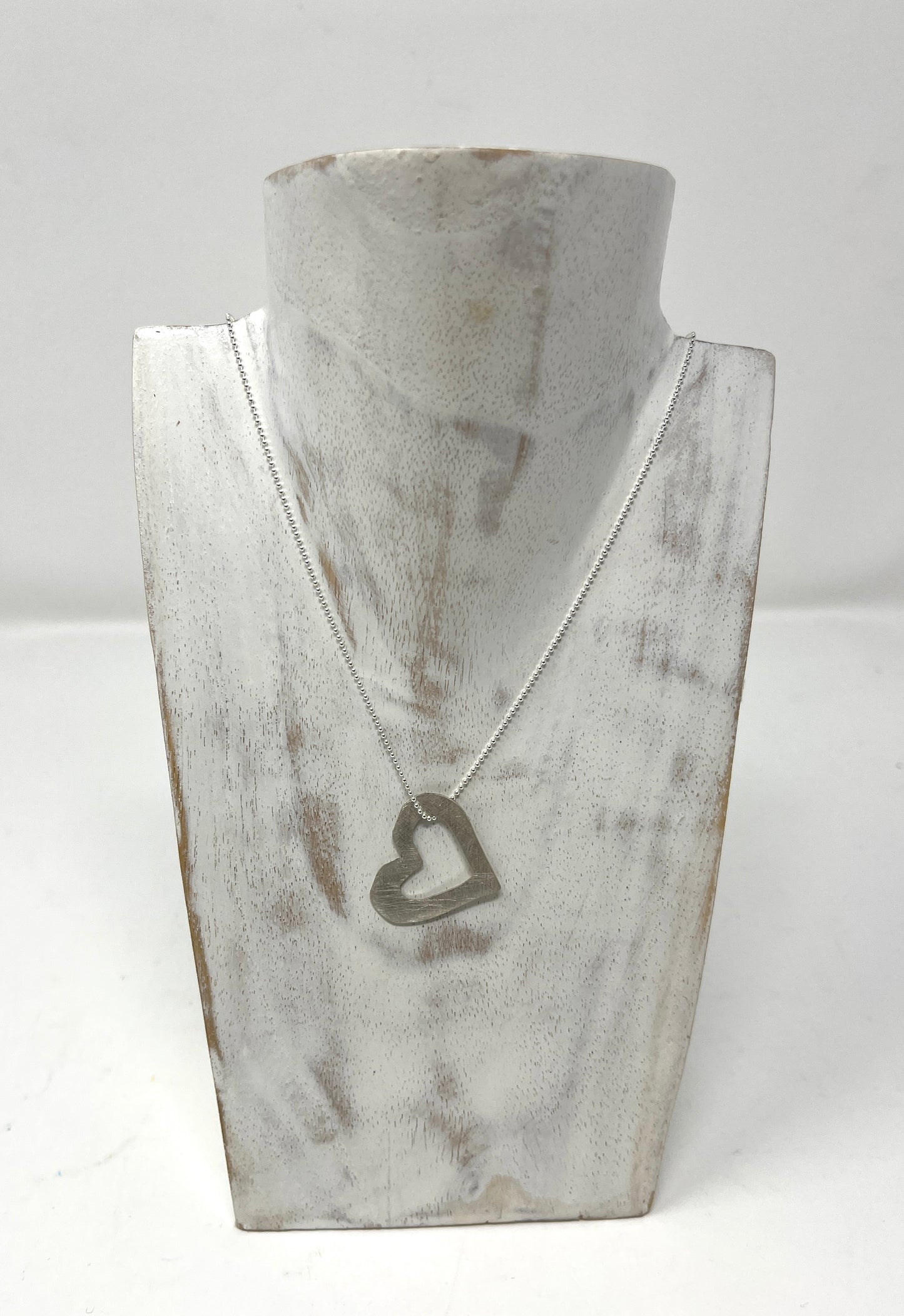 Bronwyn Minton: Small Silver Necklace
