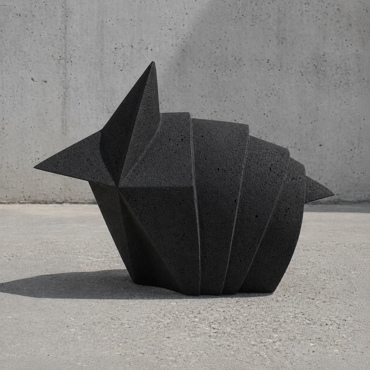 Pitar.Studio: Arumajiro (Black Volcanic Stone)