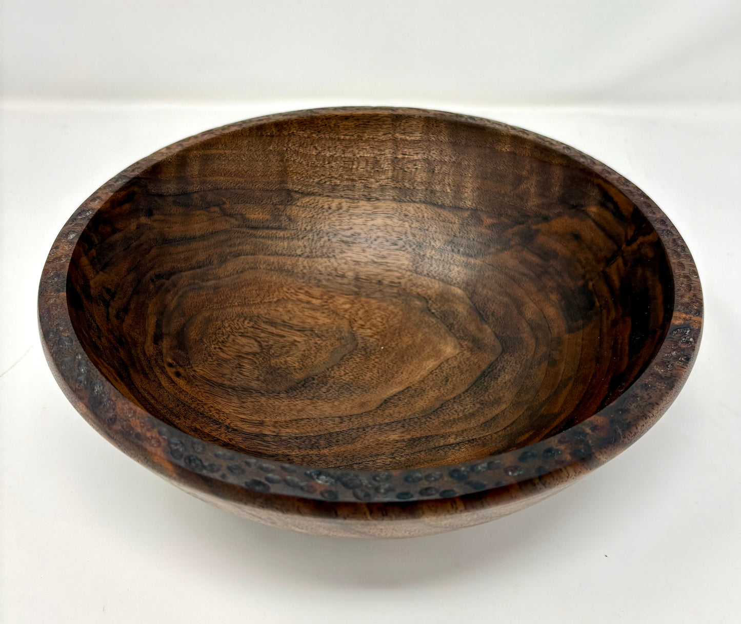Artisanal Wood Creations: Claro Walnut Bowl with Decorative Rim