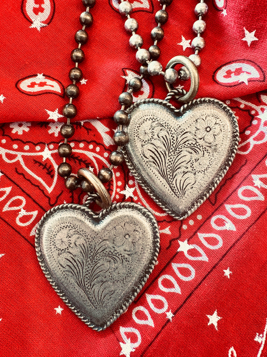 Tres Melindas: Big Tooled Heart Necklace