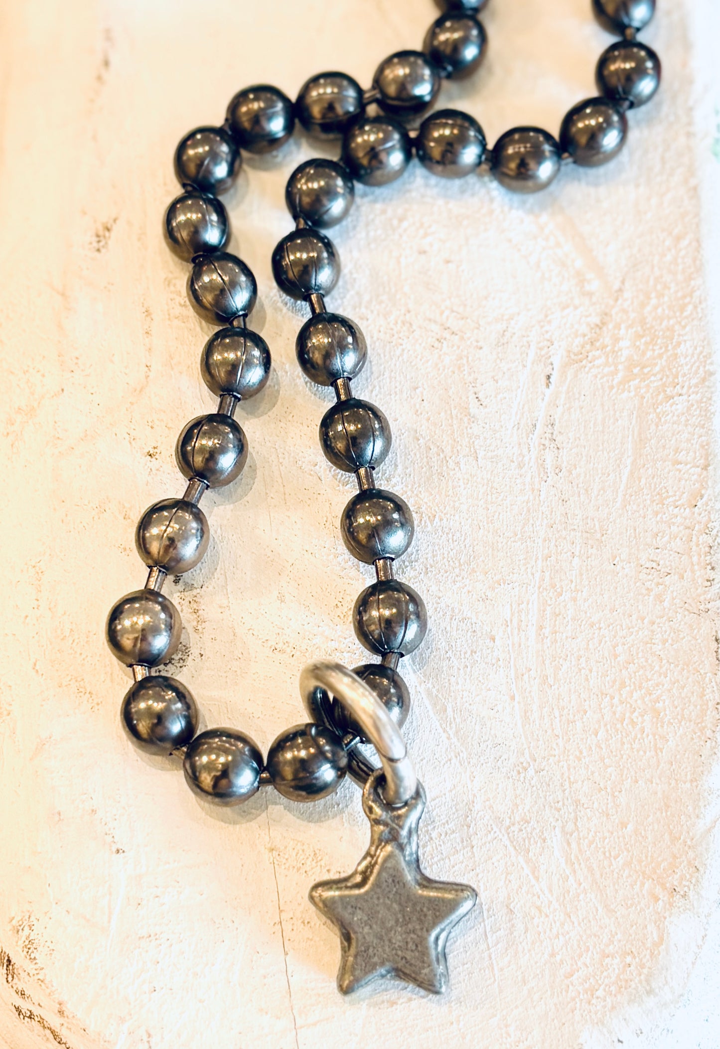 Tres Melindas: Baby Chunky Star Necklace