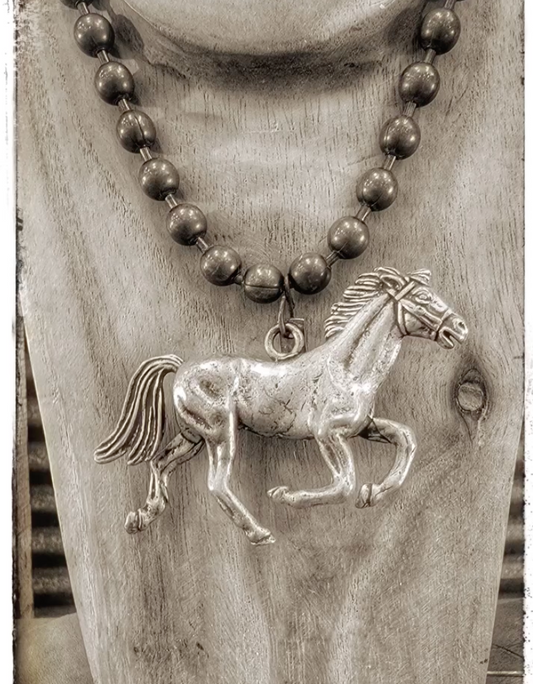 Tres Melindas: Running Mare Necklace