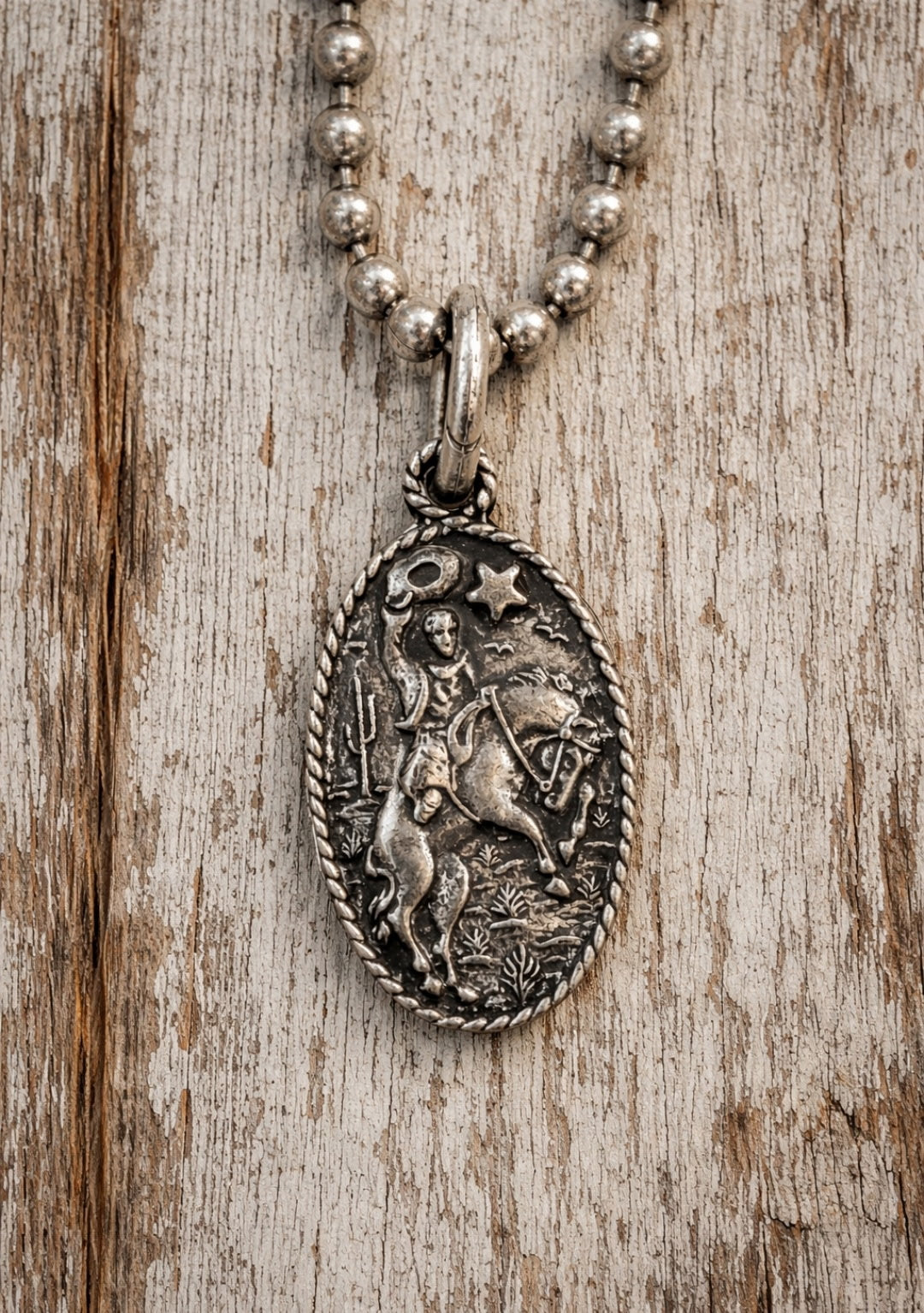 Tres Melindas: Catch A Falling Star Necklace