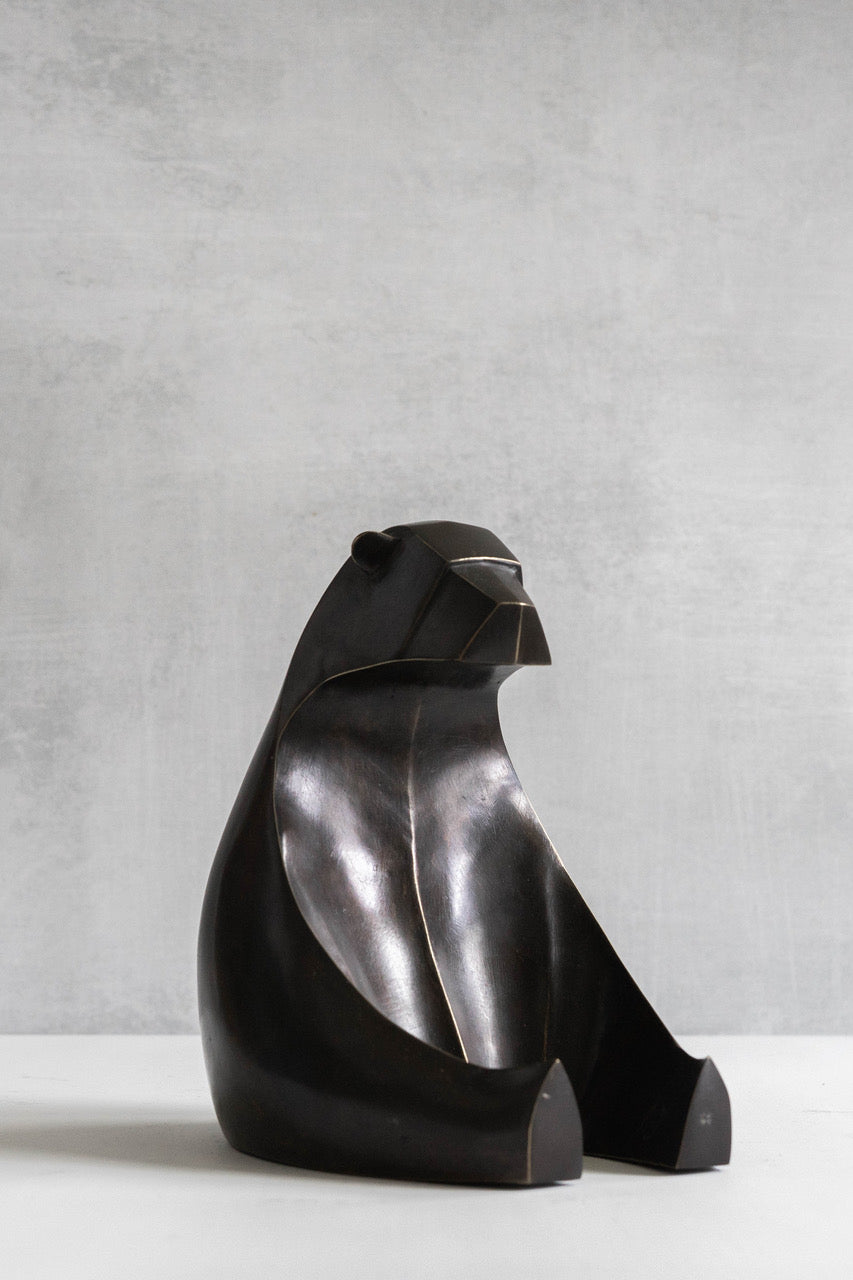 Pitar.Studio: Kuma (Small Bronze)